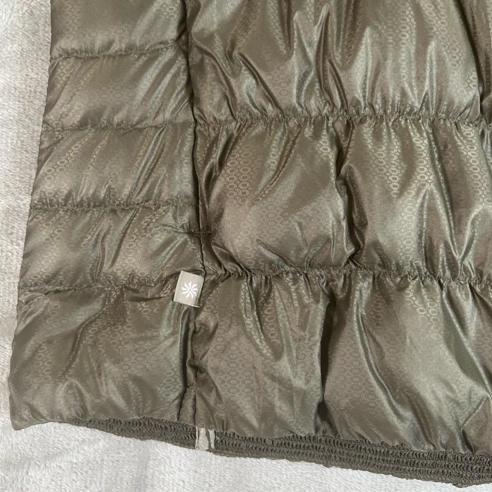 Athleta downalicious jacket - Picture 3 of 14